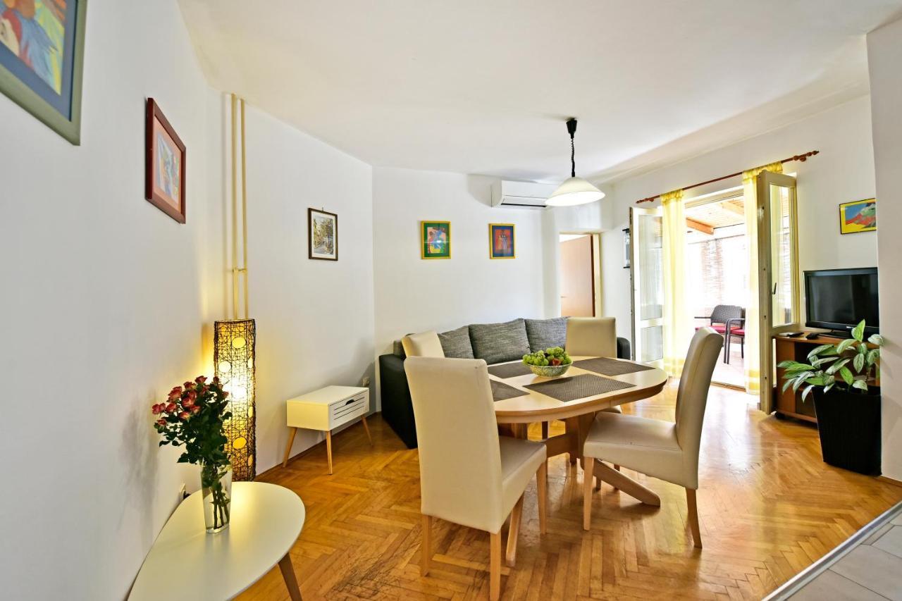 Apartment Nikola Porec Exterior photo